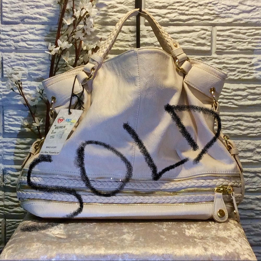 Urban Expressions Purse